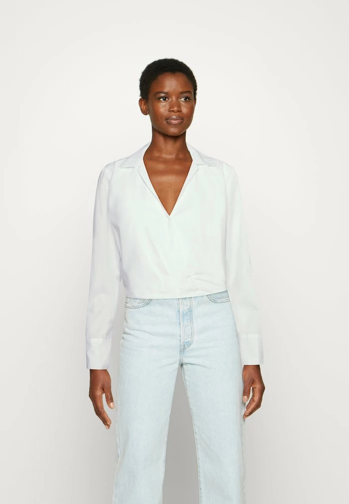 Abercrombie & Fitch WRAP FASHION SHIRT - Blouse - White 1 Abercrombie & Fitch WRAP FASHION SHIRT - Blouse - White