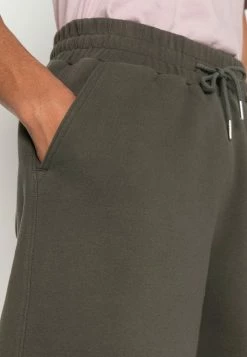 Abercrombie & Fitch MATCHBACK SHORT - Shorts - Green 9 Abercrombie & Fitch MATCHBACK SHORT - Shorts - Green -Abercrombie & Fitch Shop f912245c5c6e484f9245dc766dd10684