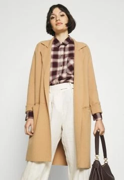 Abercrombie & Fitch HOLIDAY - Button-down Blouse - Red -Abercrombie & Fitch Shop fa8bf4af79fb444283bedff19a1403d8