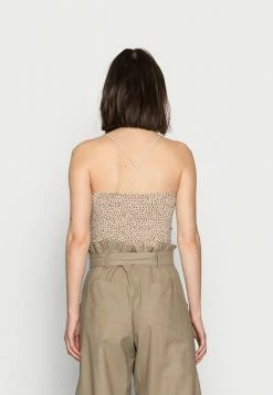 Abercrombie & Fitch BARE STRAPPY BRAMI - Top - Camel -Abercrombie & Fitch Shop fc8018cfe3964a0d95dbcad6184cad25