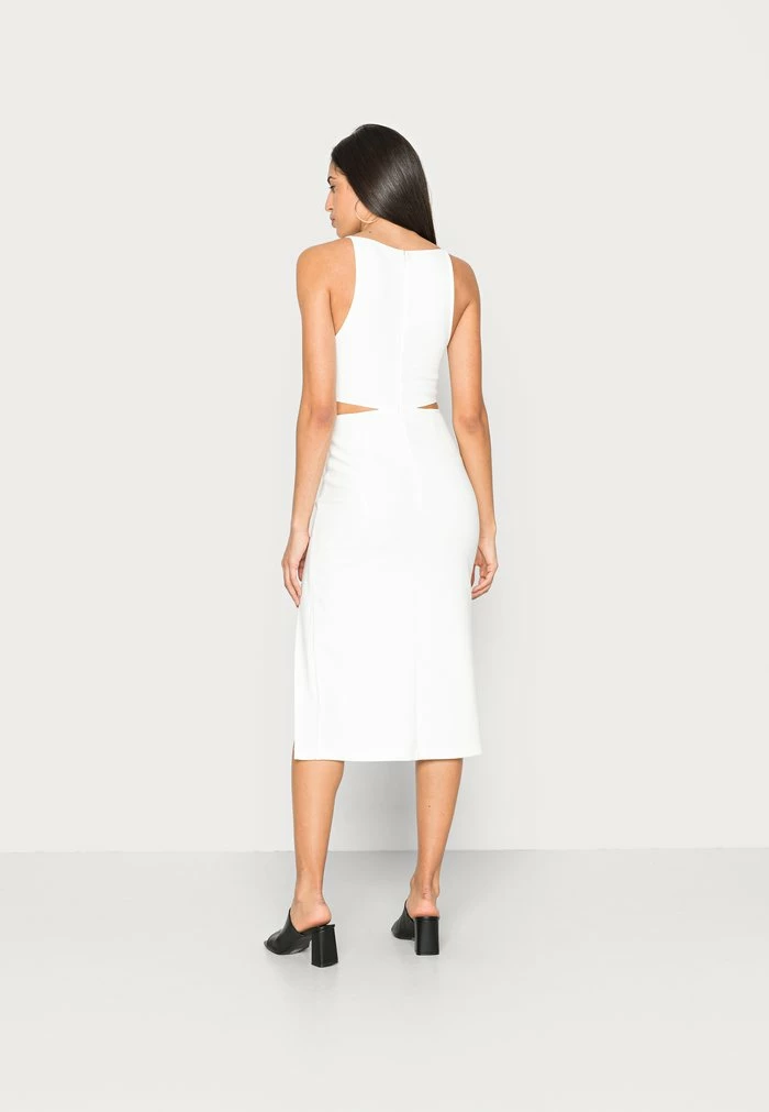 Abercrombie & Fitch BARE SIDE CUTOUT - Shift Dress - White Solid 3 Abercrombie & Fitch BARE SIDE CUTOUT - Shift Dress - White Solid - Image 3