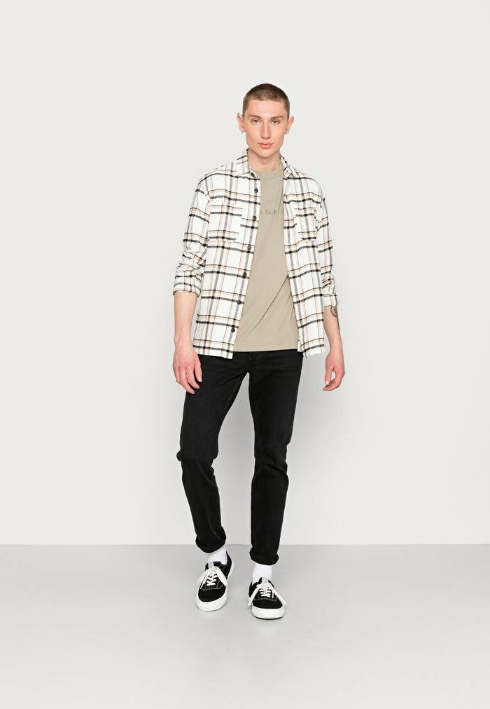 Abercrombie & Fitch RELAXED CROSS CHEST LOGO - Print T-shirt - Green 2 Abercrombie & Fitch RELAXED CROSS CHEST LOGO - Print T-shirt - Green - Image 2